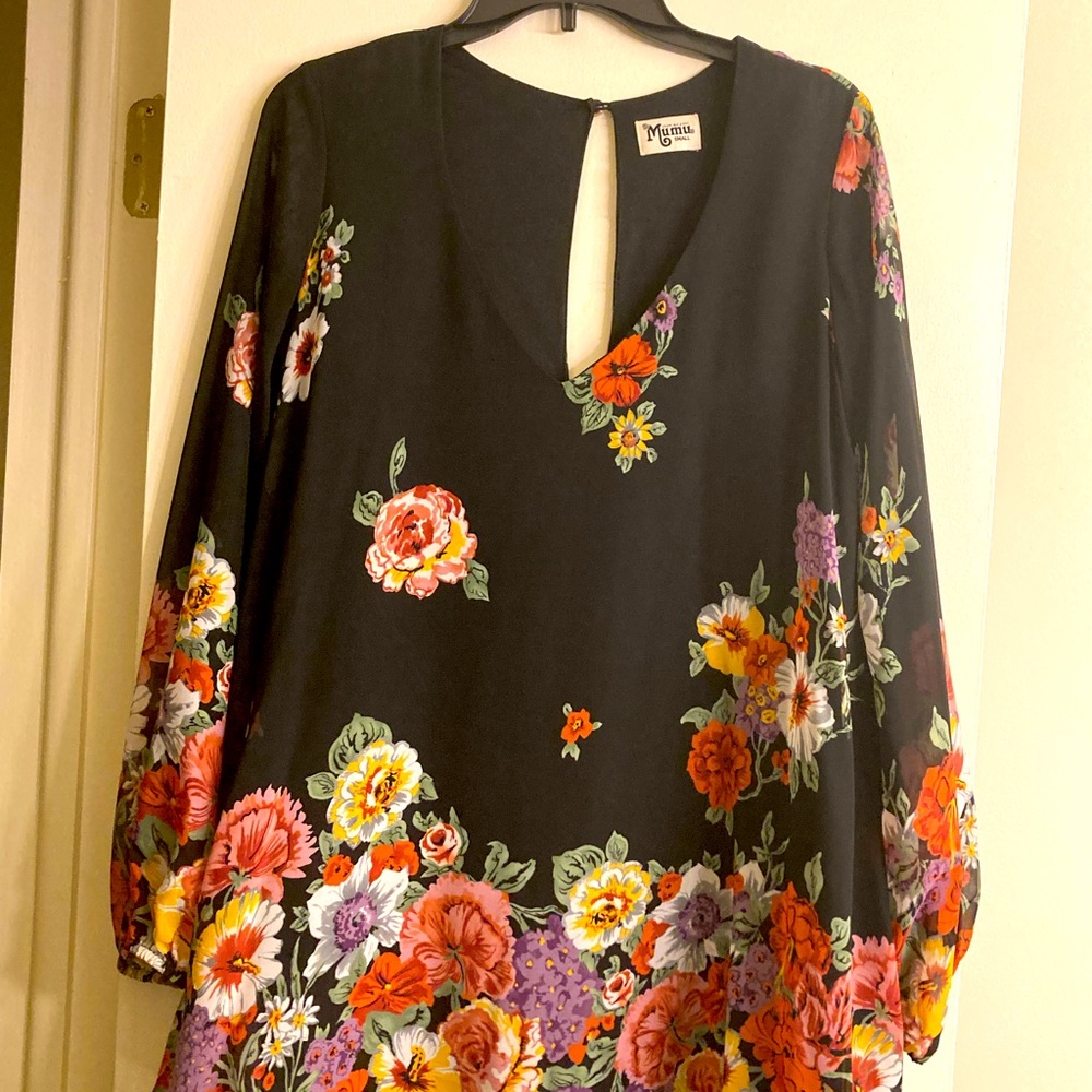 Black flower detail mini dress, slit back with button,bell sleeves